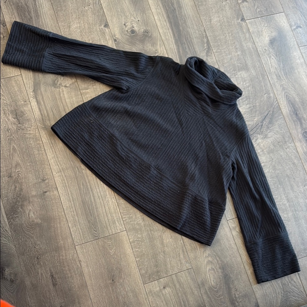 Lululemon Women's Black Turtleneck Sweater